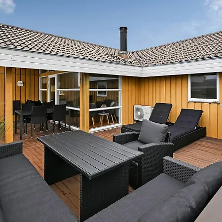 Med Masser Af Faciliteter I Vejlby Klit Sj608 Harboør